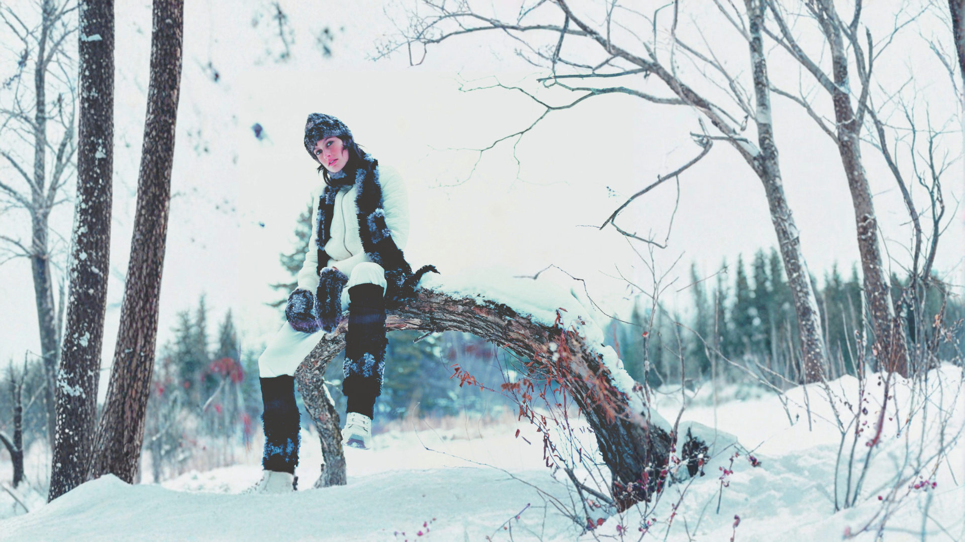 Model in winter wearing Dene fur clouds products